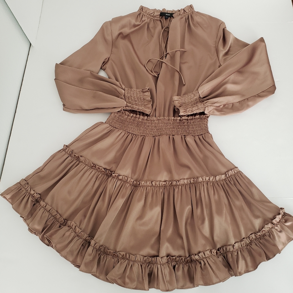 Aeom Satin Mauve Ruffled Long Sleeve Dress Small - Picture 8 of 16